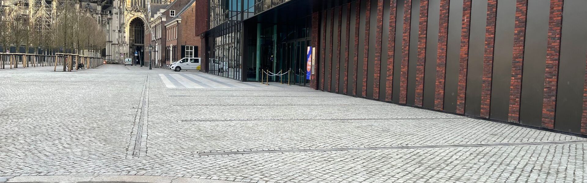 Advanced Truck Slide Platform at the Newly Renovated Theater aan de Parade